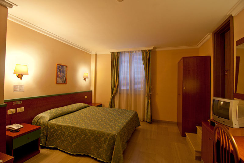 Hotel Center 2 روما المظهر الخارجي الصورة